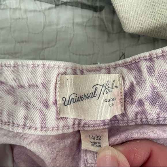 TARGET | UNIVERSAL THREAD Vintage Midi Acid Washed Denim Shorts Pink Size 14 - Picture 7 of 9